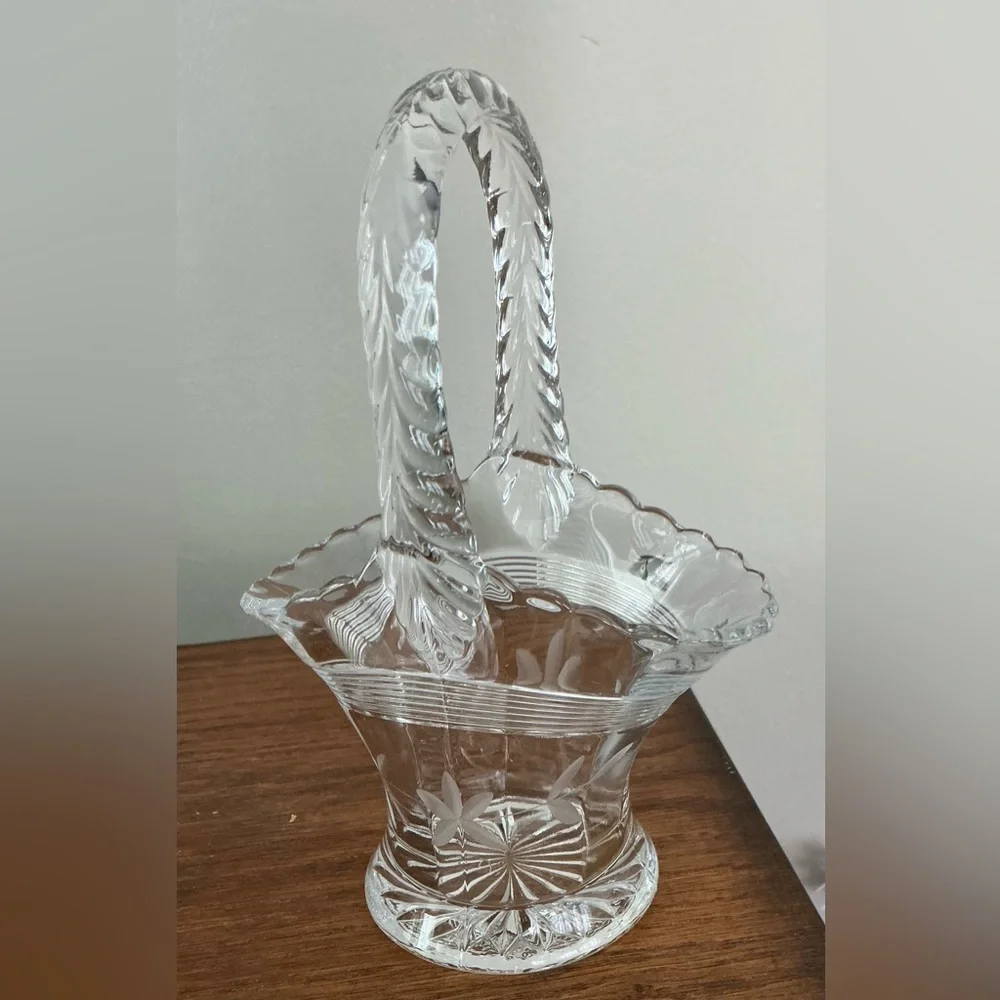 Duncan & Miller etched glass bride's basket